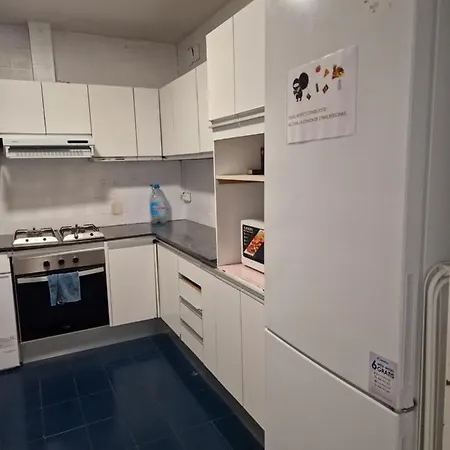 By Eixample Hostel *