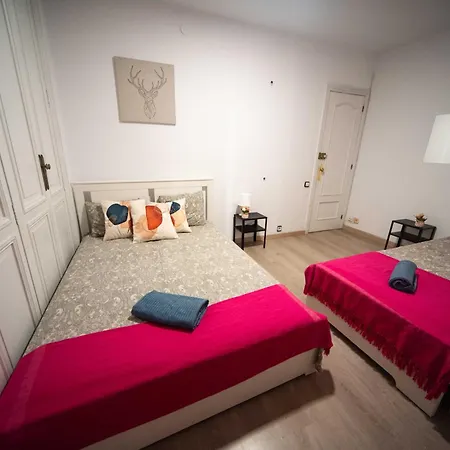By Eixample Hostel *